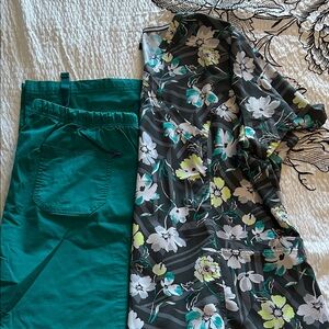 Wink Scrub Bottoms and Elle ToP XL